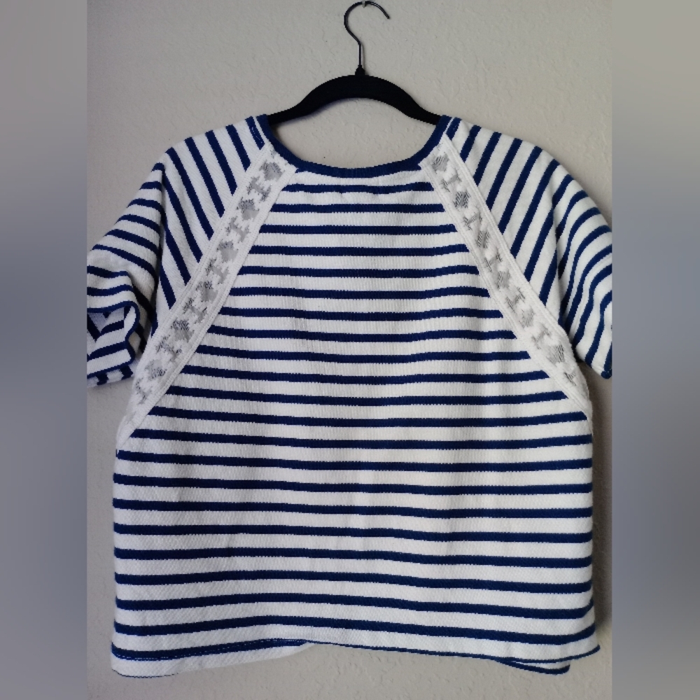 Old Navy Women's Blue and White Striped Top Size M - Picture 7 of 9